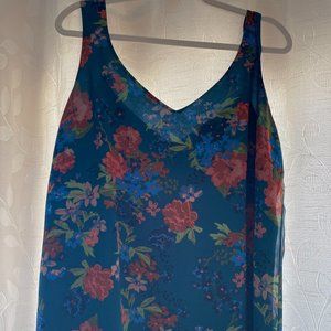 Cabi Still Life Floral Tank Size XL.